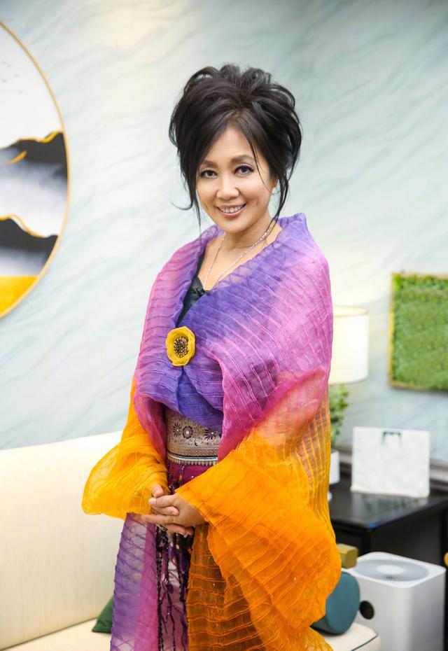 「四川女婿」齊秦：50歲娶小妻子，因為一個人愛上一個省 娛樂八卦吃瓜 第3张