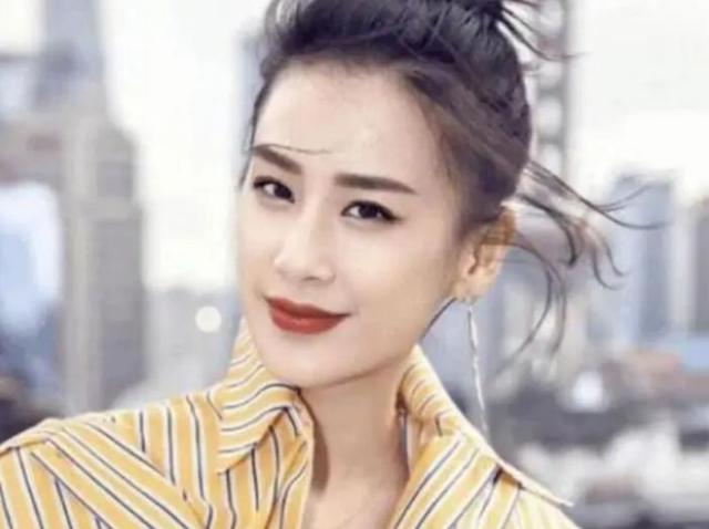 黃聖依為何有公主病？看看霸道總裁是怎麼寵她的，普通人無法想像 娛樂八卦吃瓜 第11张