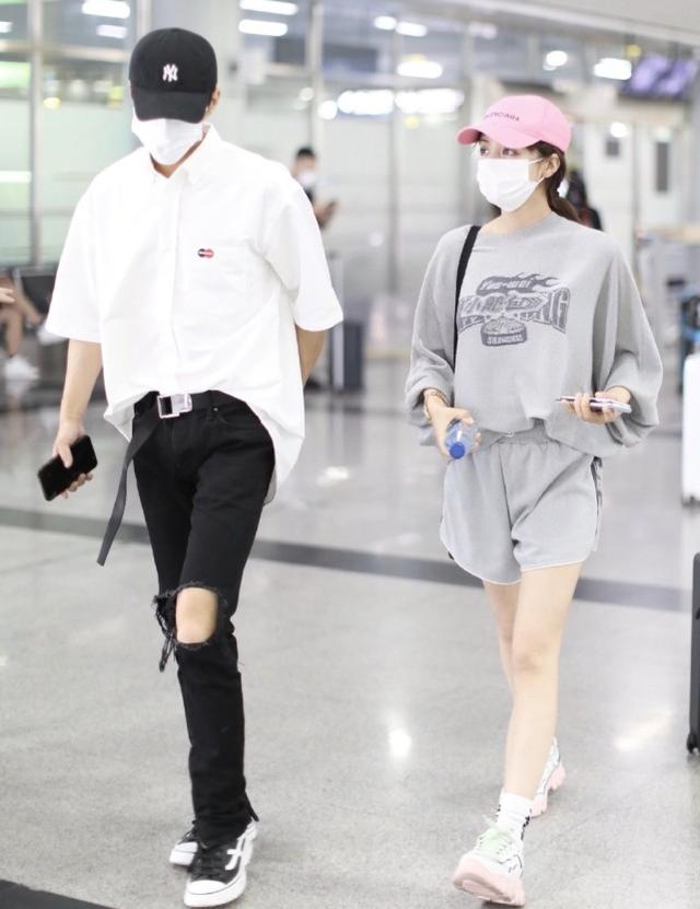 姜潮麥迪娜共出街！兩人低調打扮卻依舊吸睛，麥迪娜當媽後也減齡 娛樂八卦吃瓜 第2张