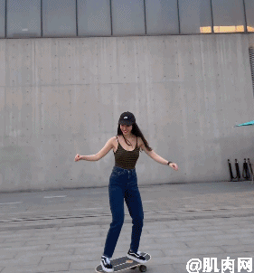 蕭瀟，你這身材43歲？ 街拍正妹 第18张