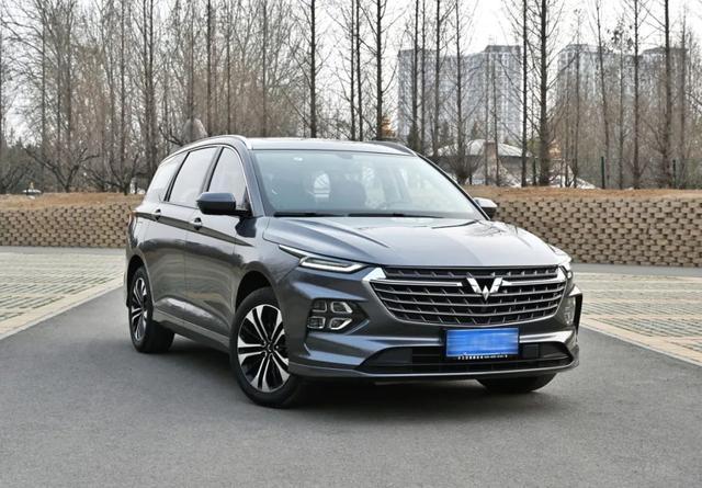 家用大空间是王道，国产性价比高更实用，五菱凯捷用车感受