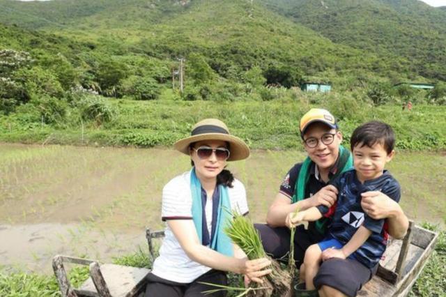 郭晶晶可以入霍家，為何章子怡卻不能？原來霍震霆考慮得如此周全 娛樂八卦吃瓜 第12张