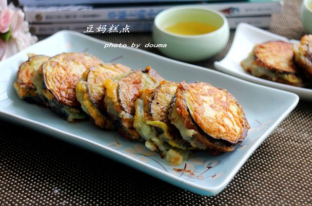 不用肉餡也能做茄夾，清淡少油，口感清新，素食者最愛 熱愛美食 第1张