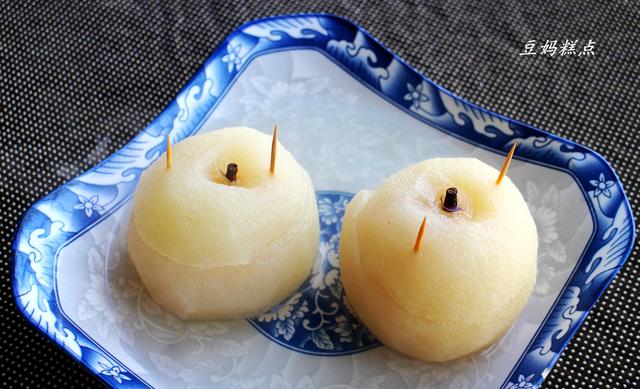 冷天，咳嗽嗓子不舒服，教你做冰糖梨、銀耳羹，清肺潤嗓 熱愛美食 第6张