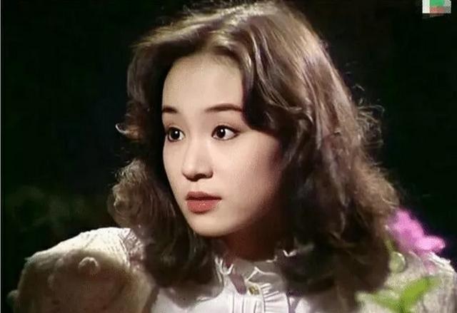 為渣男切子宮，一生無兒女，老公墜樓死亡，拍戲拍成了悲劇 娛樂八卦吃瓜 第3张