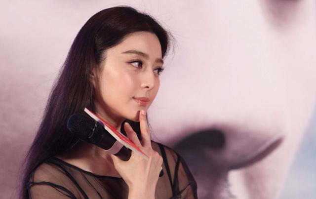 百度明星排行榜总榜（百度娱乐明星人气榜名单女）