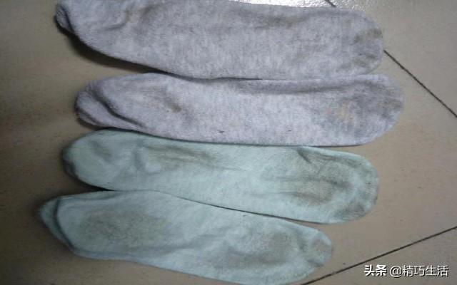 咋样洗脏袜子快速干净简单无残留，6种清洗发黄黑渍袜子的小妙招
