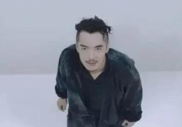 說著演員要有「羞恥心」的金世佳，沒有大師實力，卻有大師脾氣 娛樂八卦吃瓜 第12张