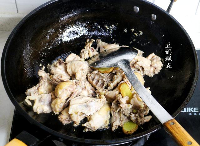 不用火鍋料，教你自製雞湯火鍋，簡單又鮮美，老人小孩都喜歡 熱愛美食 第8张