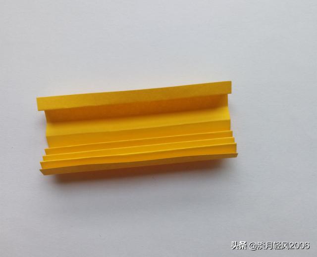 雨伞折纸 长条折蝴蝶结