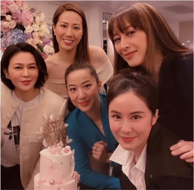 甄子丹妻子排場大，生日有關之琳到場陪伴，穿禮服慶祝很隆重 娛樂八卦吃瓜 第1张