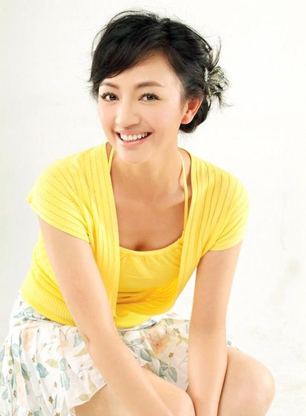 37歲嫁華誼副總裁，王菲給她當伴娘，48歲手握半個娛樂圈，憑什麼 娛樂八卦吃瓜 第11张