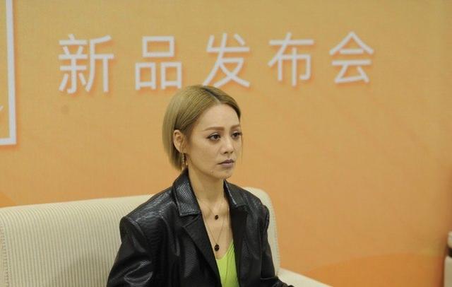 48歲寧靜參加活動，生圖未p暴露寧靜真實狀態，果然不服老不行 娛樂八卦吃瓜 第3张
