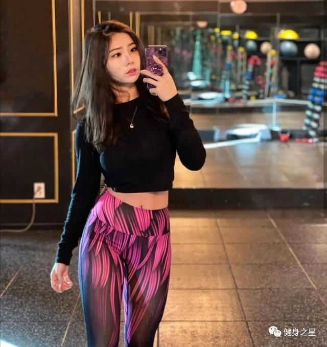 韓國小姐姐健身愛練臀，樂趣多一半，好身材令人羨慕 街拍正妹 第1张