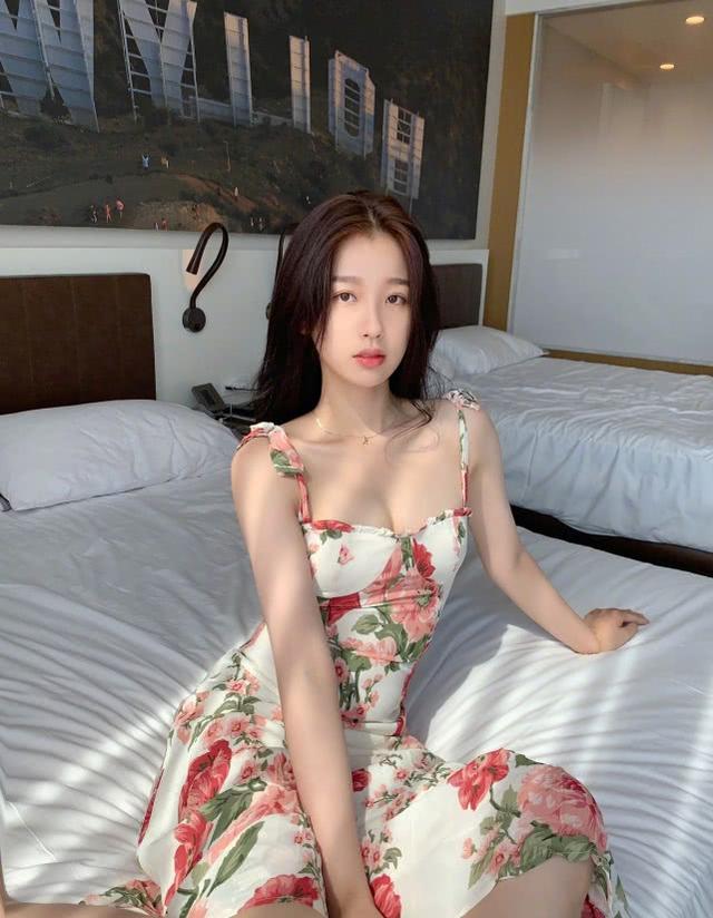 虞書欣私服穿搭太少女！紫色西裝外套搭高馬尾，造型高級且優雅 娛樂八卦吃瓜 第4张