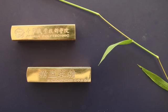毕业季送喜欢的女生什么礼物,送给女生的毕业礼物推荐