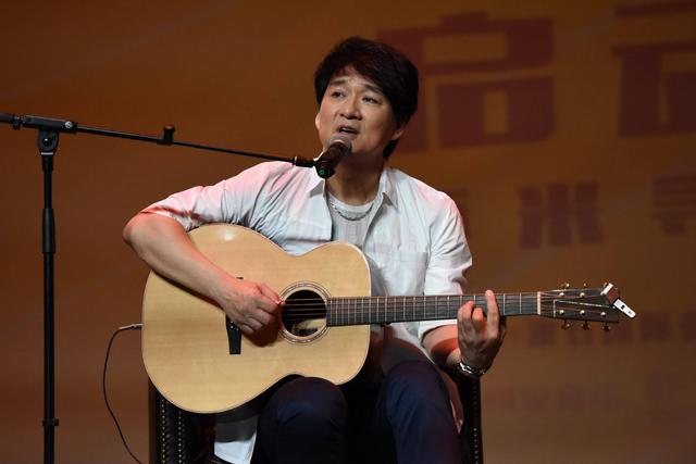 周華健的美國老婆，被嘲夫妻像母子，如今34年不離不棄被寵成公主 娛樂八卦吃瓜 第4张
