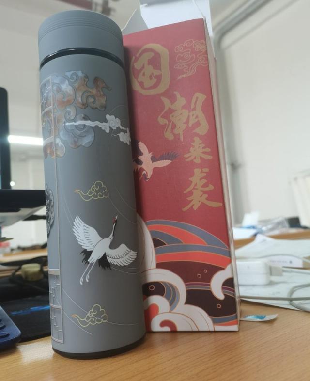 毕业全班买什么纪念品,实用又有意义的纪念品
