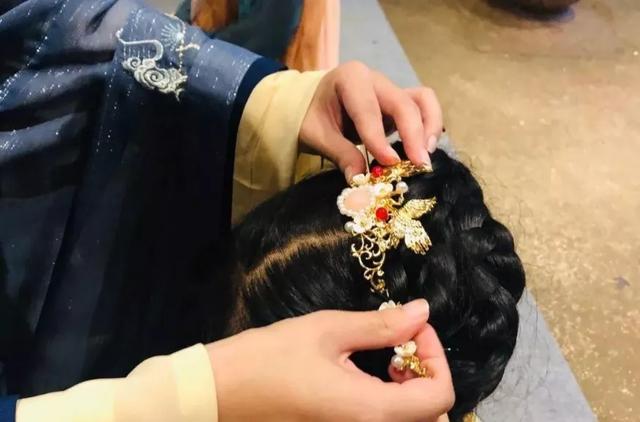 给女儿成年礼物是什么,给女儿送什么成人礼物好