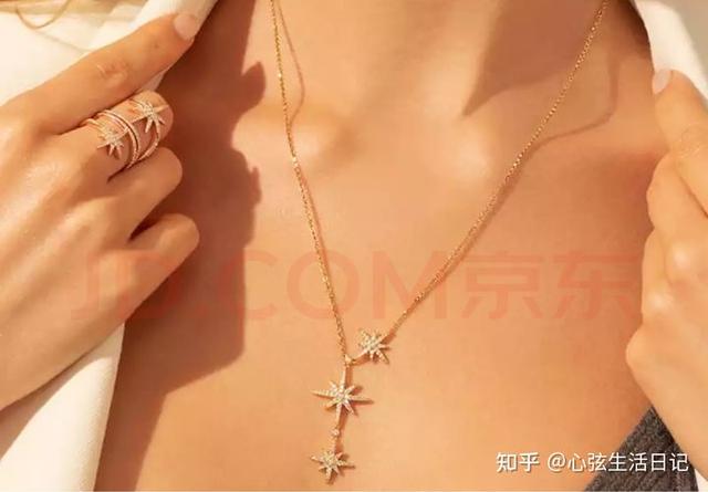 送女友哪些礼物绝不会出错？ 情人节送女朋友什么礼物比较有意义