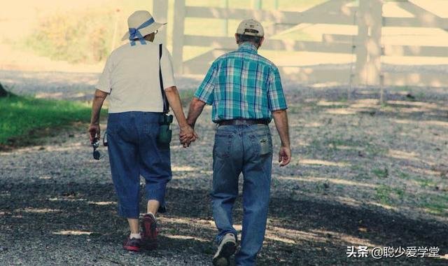 如何引流中老年粉？中老年人群怎么引流？中老年粉如何变现？