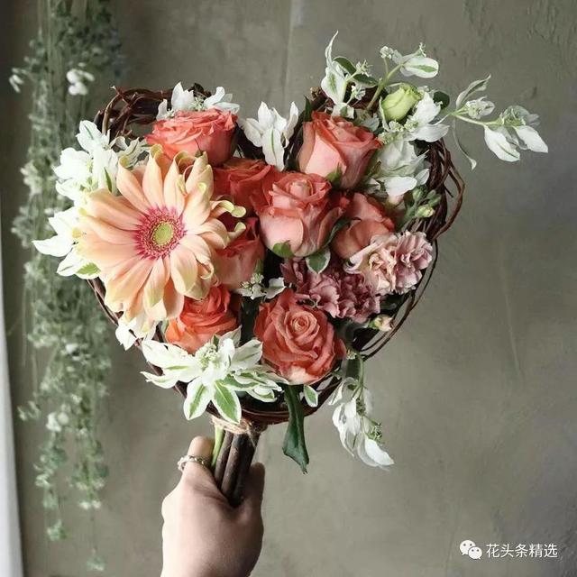 情人节该送男友什么情人节的花礼送这些，一定不会错！