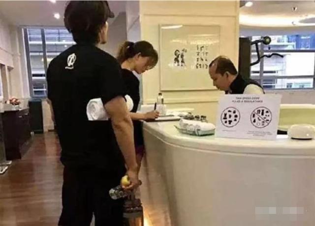 2005年，林志玲手機送修無良商家，價值10萬「自拍私密照」被曝光 娛樂八卦吃瓜 第13张
