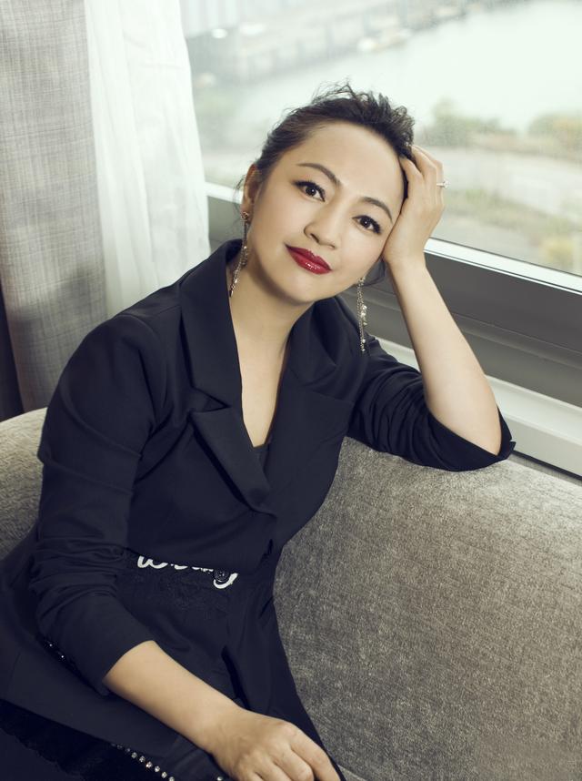 著名女星羅海瓊：曾為還房貸發愁，與婆婆情同母女 娛樂八卦吃瓜 第13张