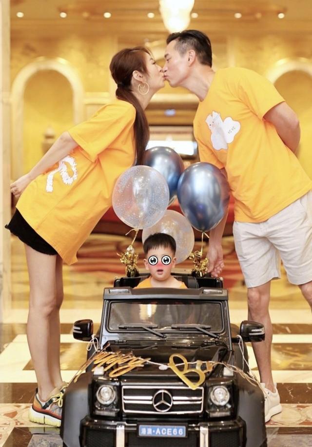 安以軒為大兒子慶生，一周歲生日也很隆重，不愧是「百億家庭」 娛樂八卦吃瓜 第7张