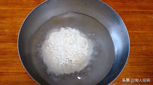 夏季喝飲料，不如喝它，我家幾乎天天吃，營養豐富，還能拉絲 熱愛美食 第7张