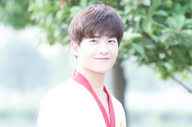 16歲出道，25歲巔峰，人氣衰退得太快，29歲的楊洋並不滿足於此 娛樂八卦吃瓜 第5张