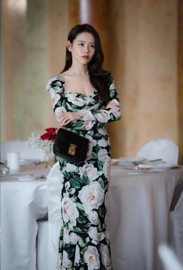 孫藝珍日常穿搭大賞析！低調不張揚，卻依舊能穿出女人的知性大方 娛樂八卦吃瓜 第4张