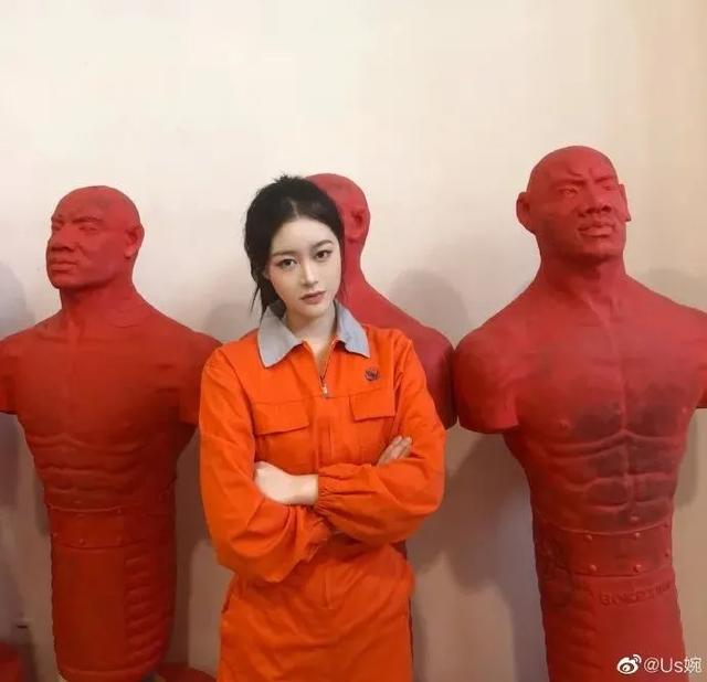 171cm准空姐身材照曝光，包臀裙下的身材太惹眼，網友：不敢看 街拍正妹 第4张