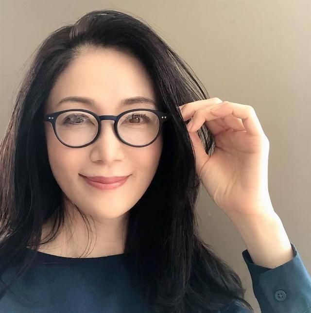 50歲的人又老又丑？看看53歲的日本大媽，身材火辣臉似少女 街拍正妹 第5张
