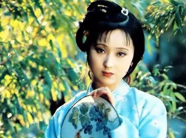 拍旧版红楼梦有灵异出现（87版红楼梦中的诡异巧合）