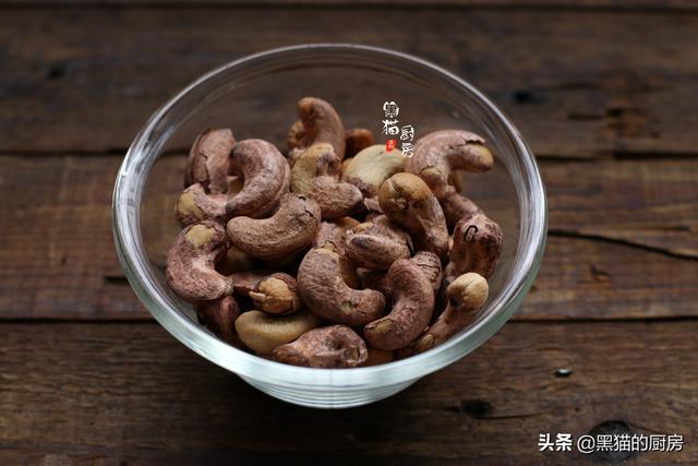 情人节送闺蜜什么礼物贴心女儿自制情人节糖果送给老公，材料简单，网友：求