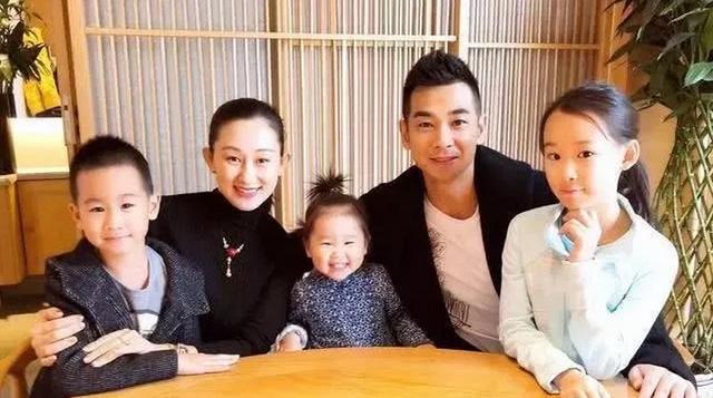 趙文卓：換了6任女友，鍾愛梅艷芳，有私生子，最終卻娶了張丹露 娛樂八卦吃瓜 第14张