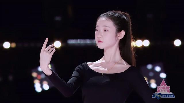 會哭的孩子有奶吃？我敢哭，就有萬丈光芒，張藝凡「坎坷」成名路 娛樂八卦吃瓜 第5张
