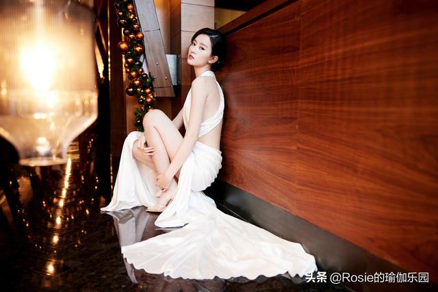 紅毯美背喬欣完勝？冬日厚背臃腫胖又壯，4步輕松擁有纖薄美背 健身減肥達人 第3张
