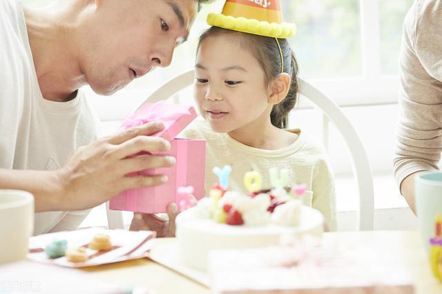 六年级女孩子生日送什么礼物,6岁小女孩送什么礼物