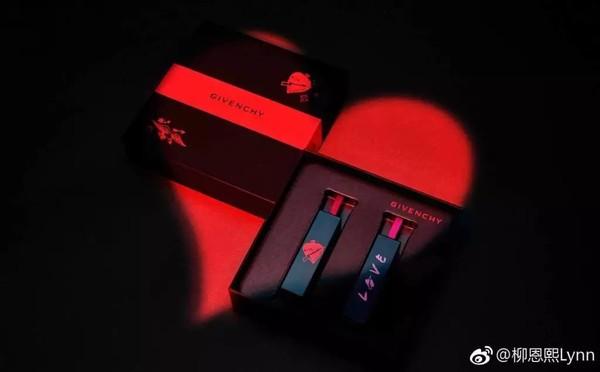 情人节送男朋友什么谢霆锋正给王菲准备情人节礼物！天后也喜欢这些？