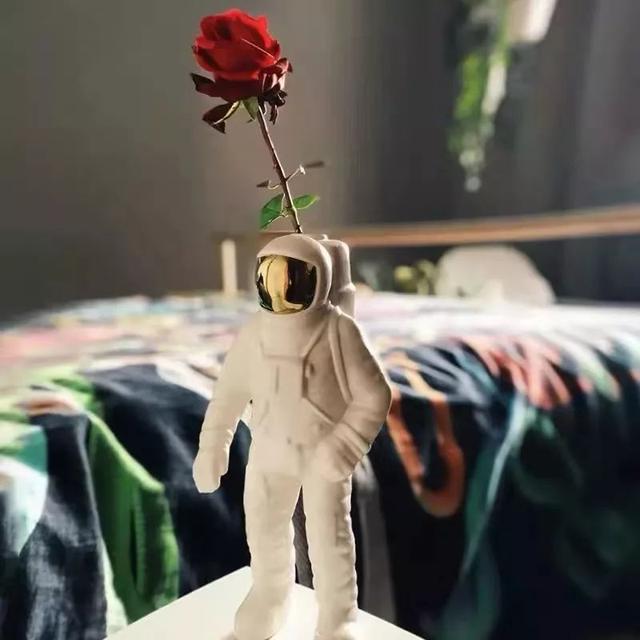 情人节送男朋友什么礼物好七夕送什么？15个心动瞬间，别人家的礼物长这样