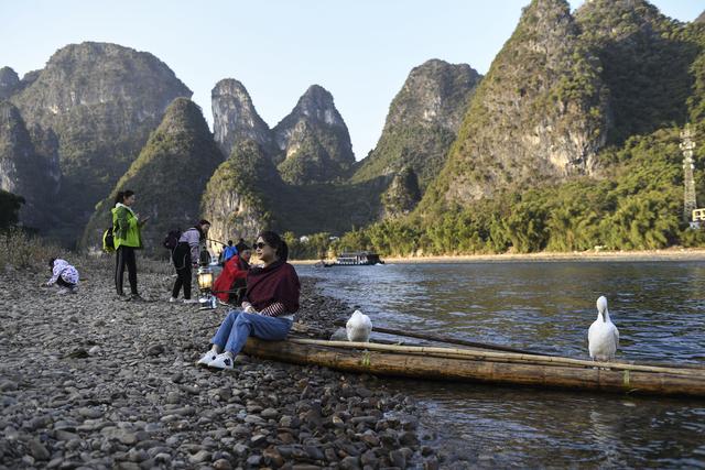 阳朔在哪里个城市，广西省桂林市阳朔旅游景点