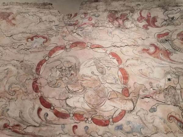 唐代墓室壁画作品，已成为国潮中顶流IP。唐代壁画临摹绘画作品收藏热