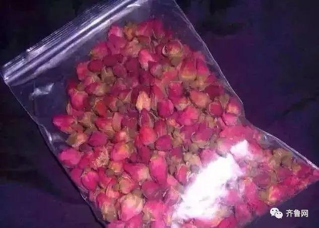 圣诞节送女朋友什么礼物_8