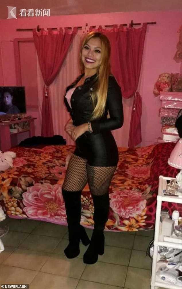 阿根廷议员视频会上搂着女友亲吻胸部被直播 怪网络不好以为掉线 情人节送给