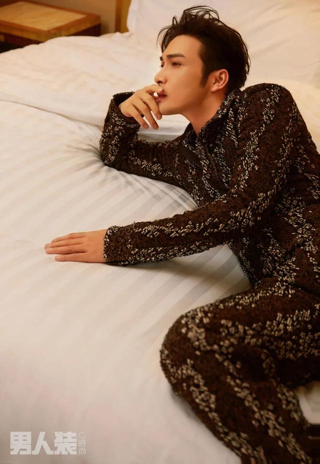 张彬彬是个好演员，但三句不离《英雄联盟》…