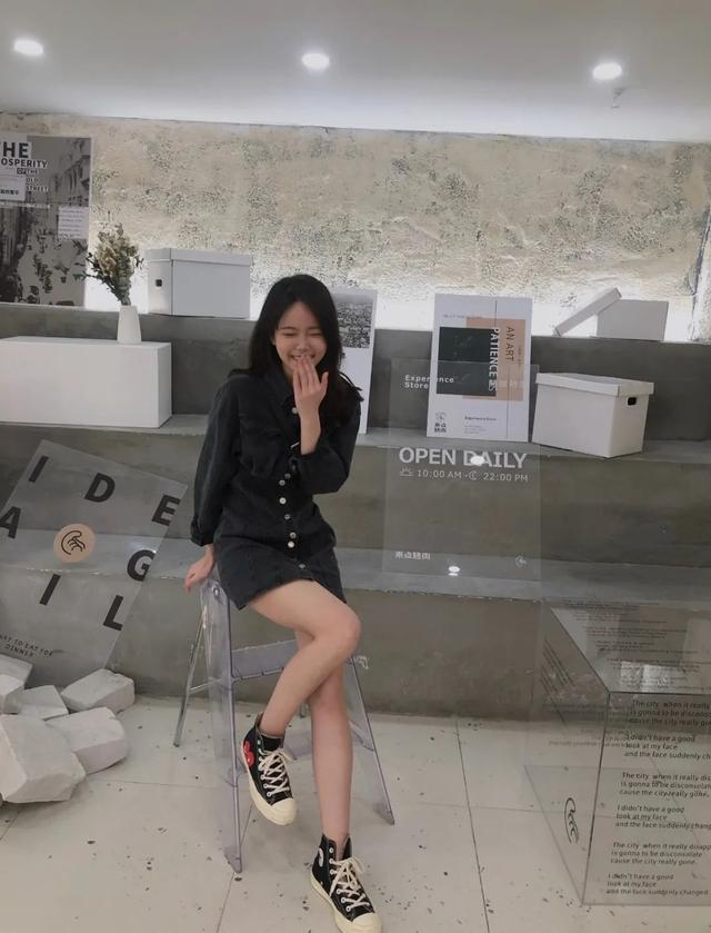 SNKR Girls送鞋丨翘臀还是长腿？球鞋女生们纷纷在夏天展示了自己的“隐藏级”