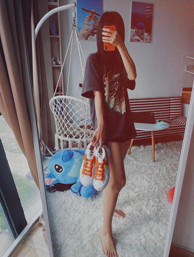 SNKR Girls送鞋丨肤白貌美很抗晒！球鞋女生们在夏天顶着太阳也要秀出自己的火