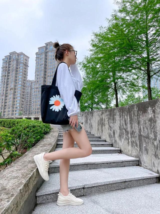 鬼才发明！这双暴雨蹦迪都不湿的空调鞋，舒服得能上天！轻盈到要“起飞”，
